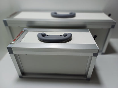 Transportbox für Papageien in zwei Größen