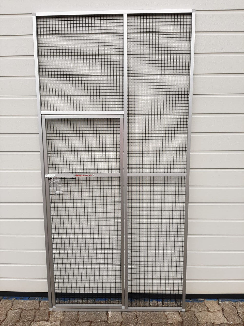 Flächenelement mit kleiner Tür 100 x 204,8 cm